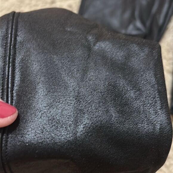 Spanx Faux Leather Looking Leggings - Picture 4 of 4